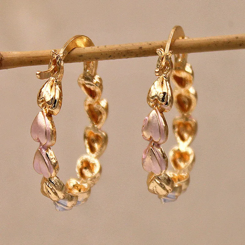 Pendientes Vintage de Corazones Dorados