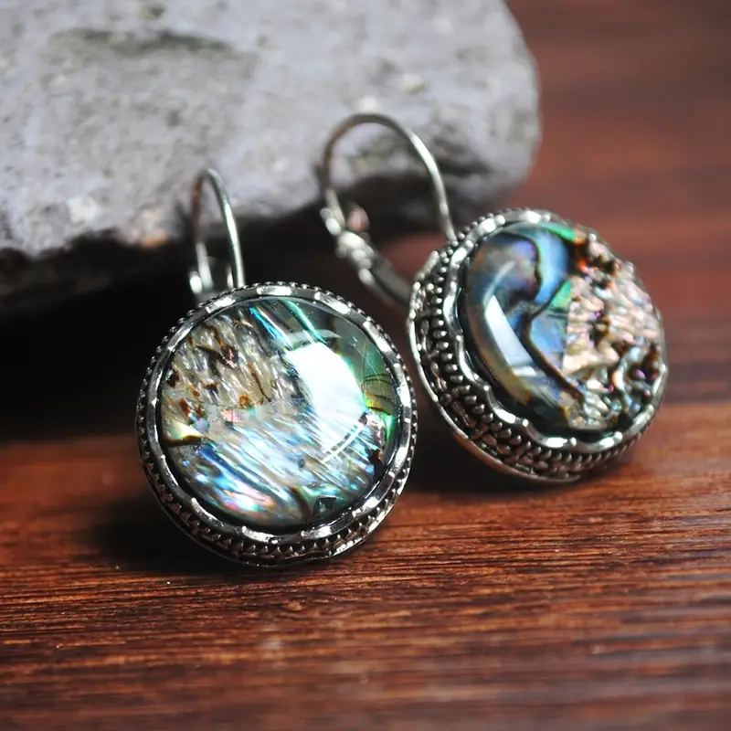 Pendientes redondeados cromáticos vintage
