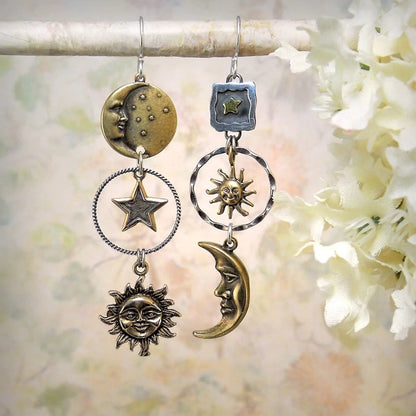 Pendientes con colgante de sol y luna