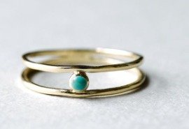 Anillo de plata con zirconia azul vintage en capas