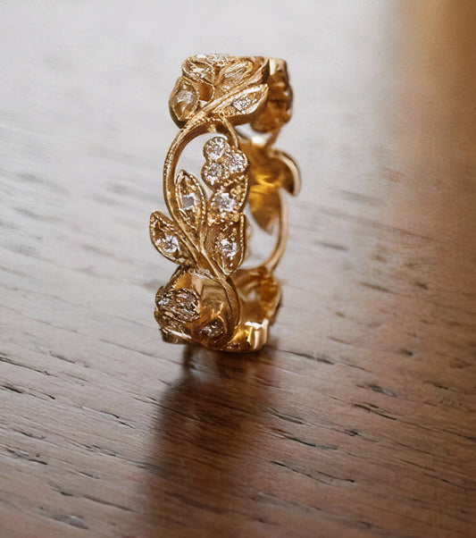 Anillo Vintage Brillante de Zirconia Hiedra