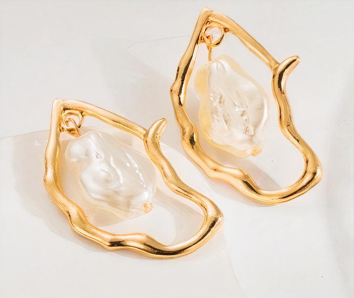 Pendientes vintage de oro y perlas barrocas