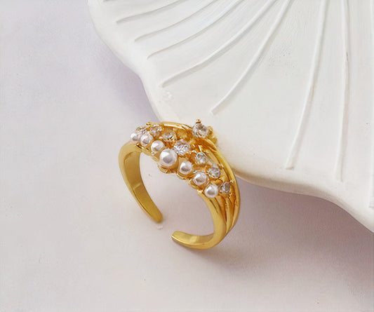 Anillo Vintage de Perlas Verdes con Cristales