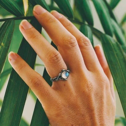 Anillo de Piedra Luna Celestial