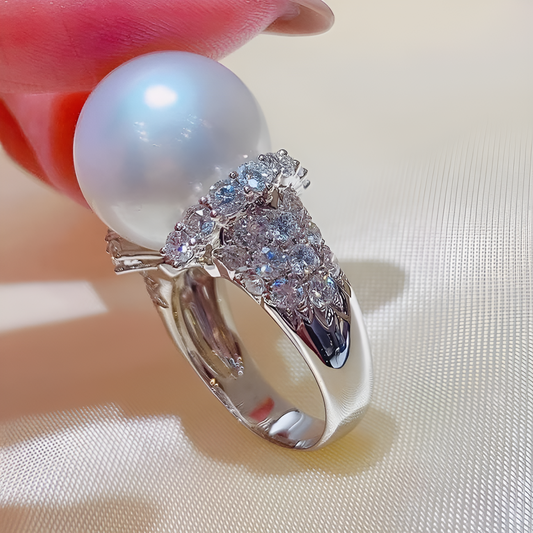 Anillo de diamantes de perla blanca