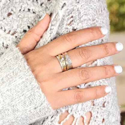 Anillo de meditación de piedra de luna