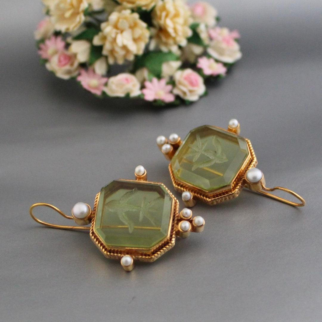Pendientes vintage verdes y de perlas