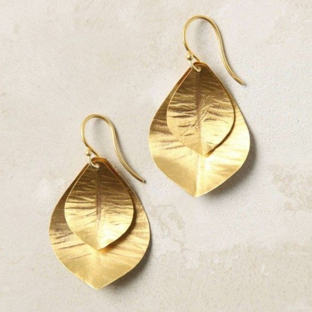 Aretes Vintage con Doble Hoja Dorada