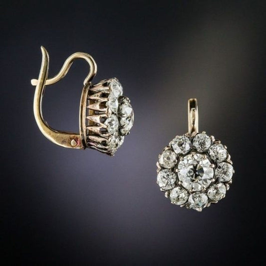 Aretes de oro con incrustaciones vintage de gemas