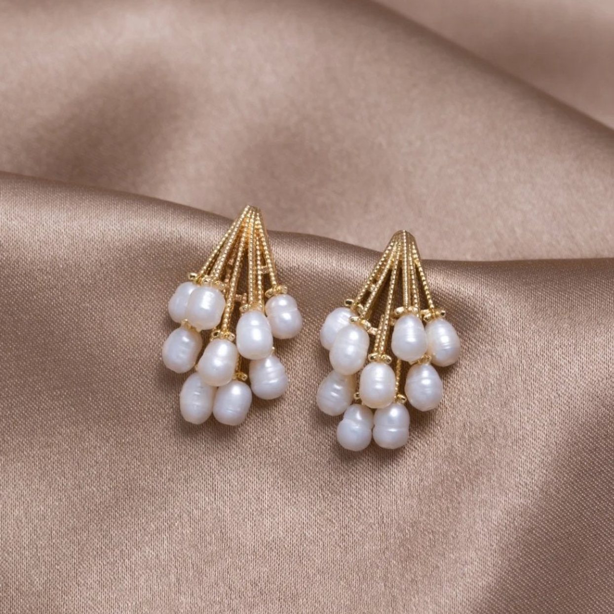 Pendientes de coral con perlas de agua dulce