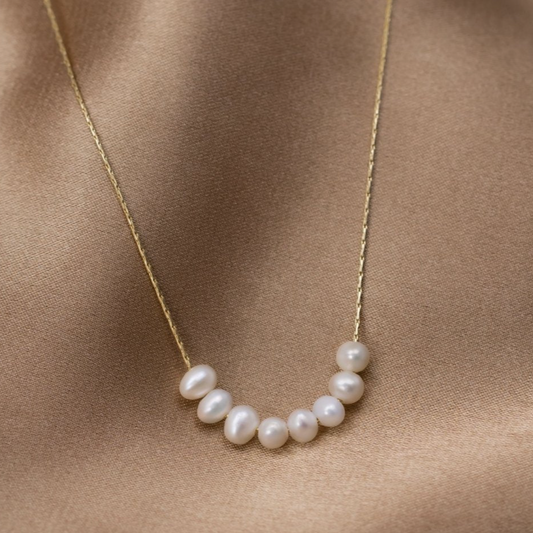 Collar de Perlas Doradas