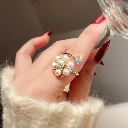 Anillo dulce ajustable con perlas