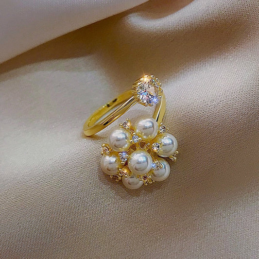 Anillo dulce ajustable con perlas