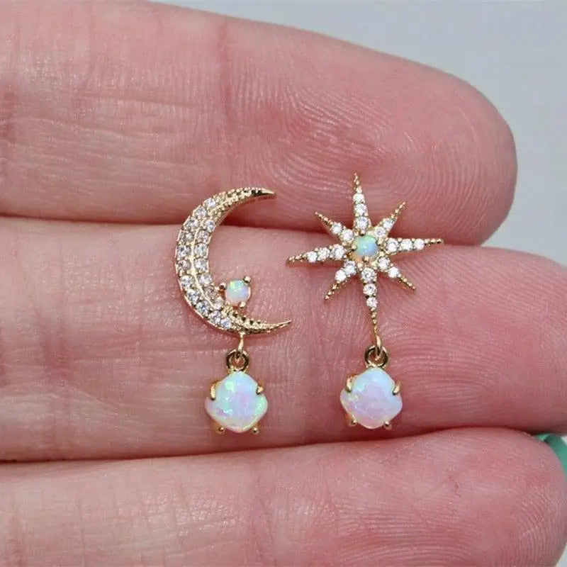 Pendientes de Luna y Estrella de Oro y Ópalo