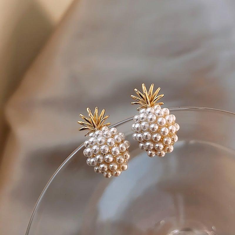 Pendientes de piña tropical y perlas