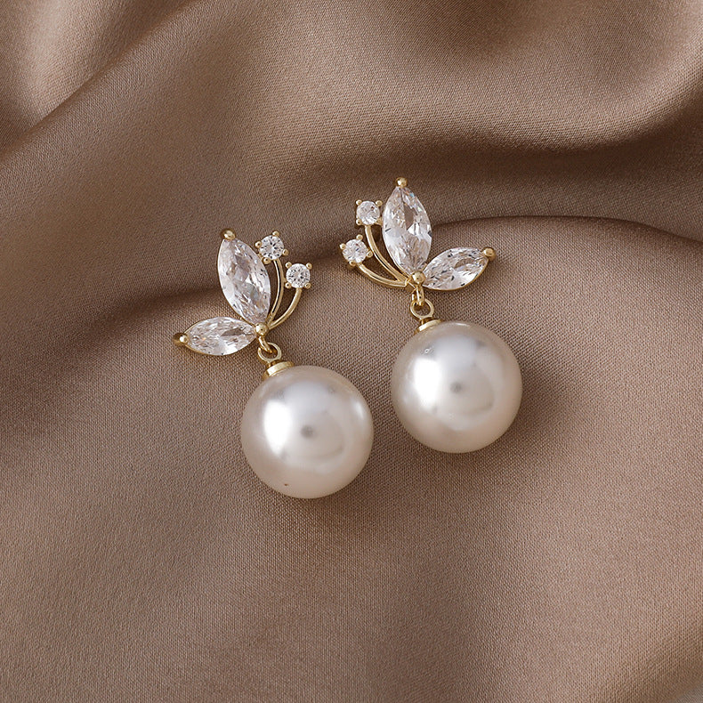 Aretes de Cristal con Perla Exótica