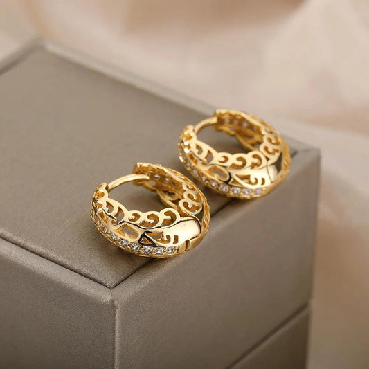 Aros Minimalistas con Mandala en Oro