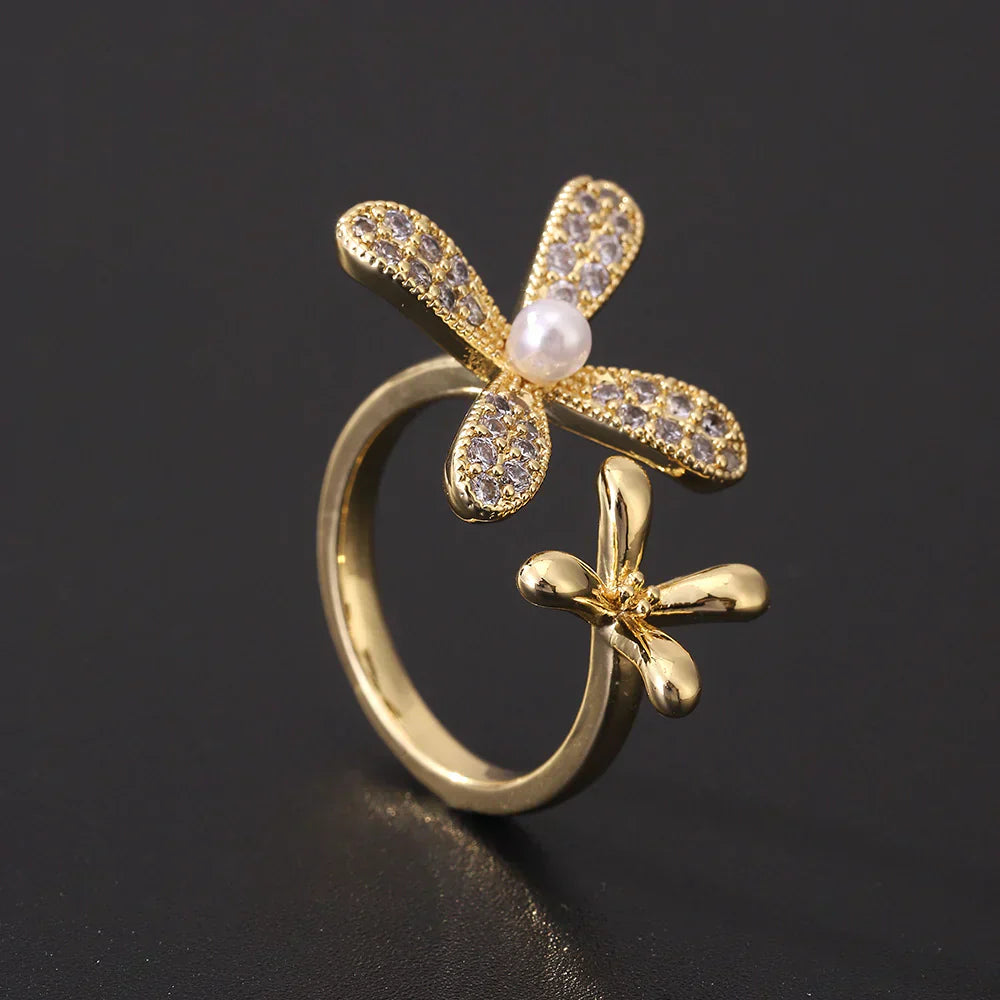 Anillo vintage de perla brillante con margarita
