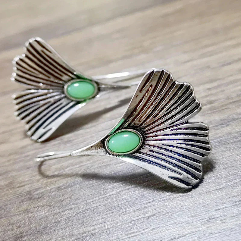 Pendientes vintage de plata con flor y piedra verde