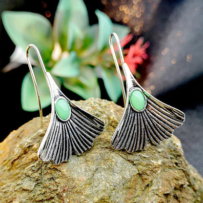 Pendientes vintage de plata con flor y piedra verde