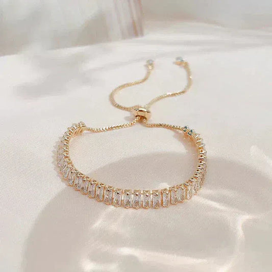 Pulsera ajustable de circonio cúbico en oro y plata