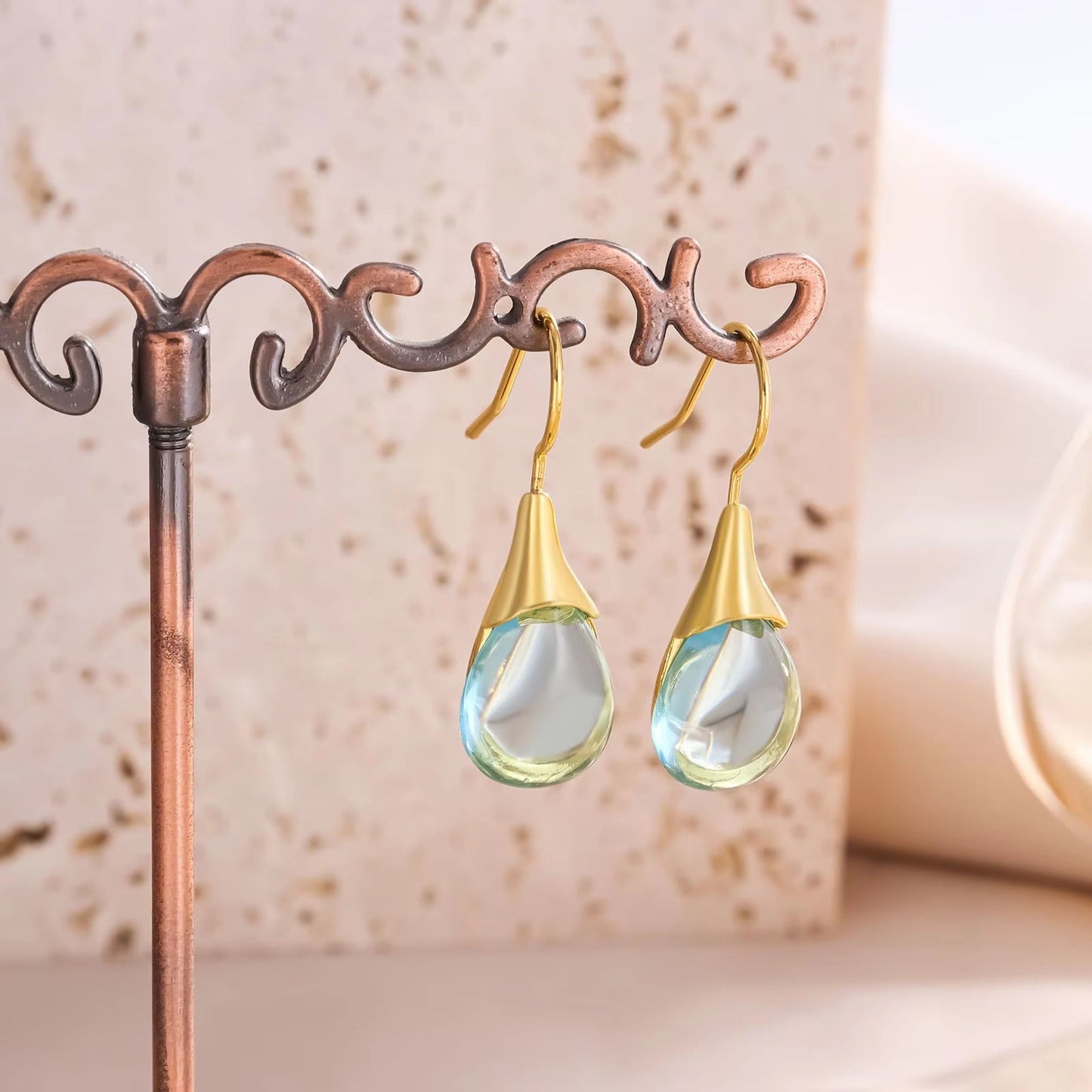 Pendientes vintage de cristal turquesa con caída
