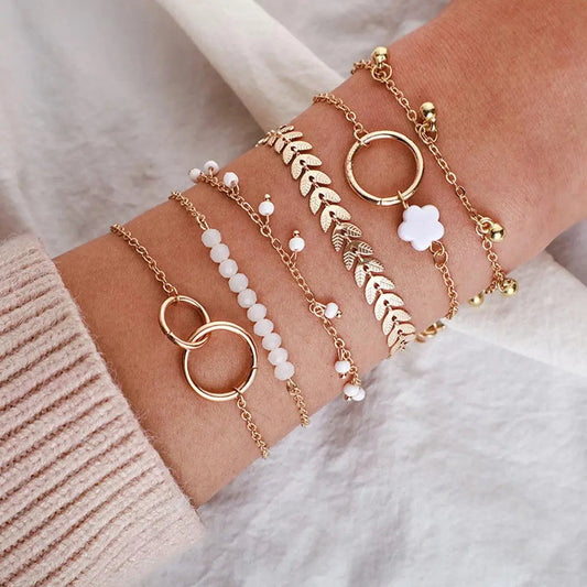 Estuche de pulseras bohemias en oro