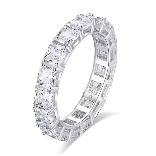 Anillo de Plata Vintage Clásico con Zirconia