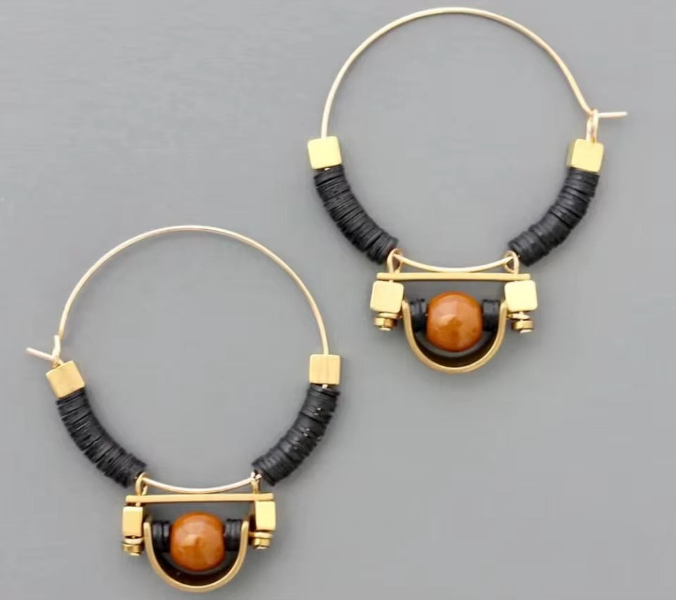 Pendientes de oro con piedra naranja vintage
