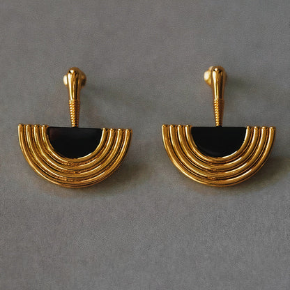 Pendientes de plata vintage con incrustaciones redondeadas y perlas