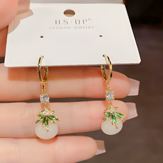 Elegantes Aretes de Perla Malia
