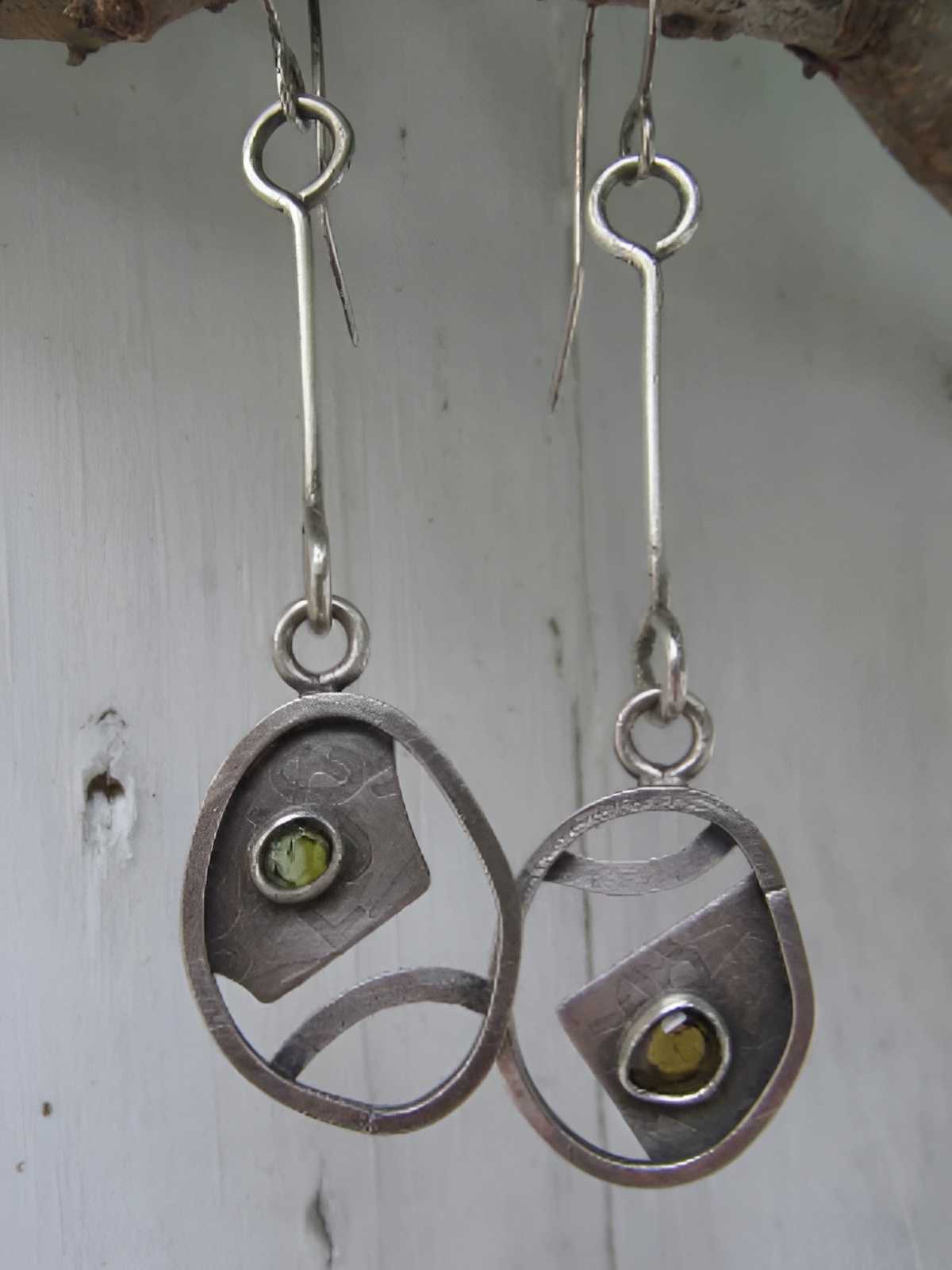 pendientes vintage de plata con gema verde