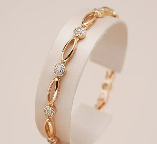 Pulsera elegante de zirconia dorada