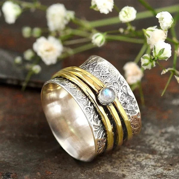 Anillo de meditación de piedra de luna
