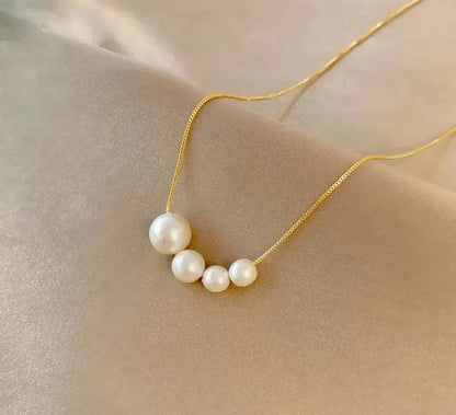 Collar de perlas de agua dulce en oro