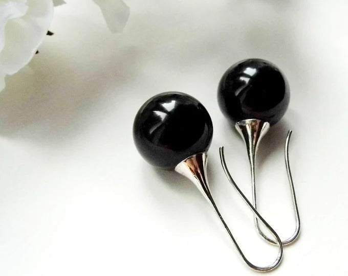 Pendientes vintage negros con circonia incrustada