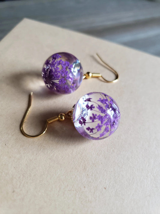 Pendientes Vintage de Flor de Primavera en Oro Antiguo
