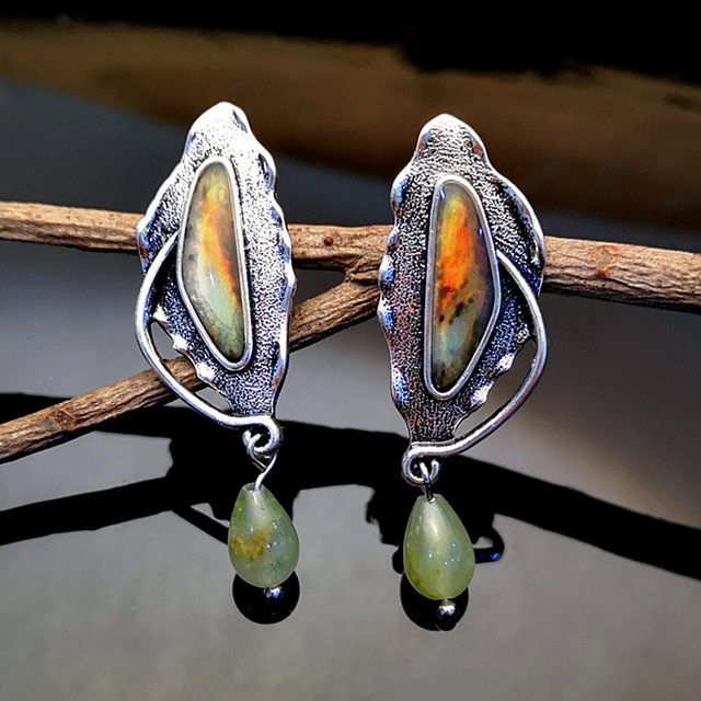 Pendientes vintage de piedra cósmica verde