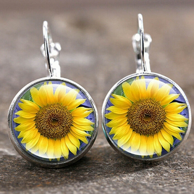 Pendientes vintage de girasol realista