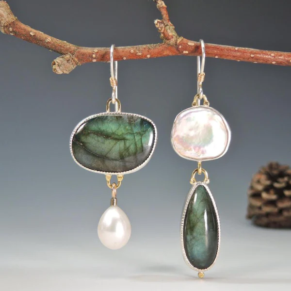 Aretes de piedra vintage