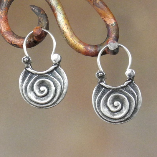 Pendientes pequeños de espiral vintage