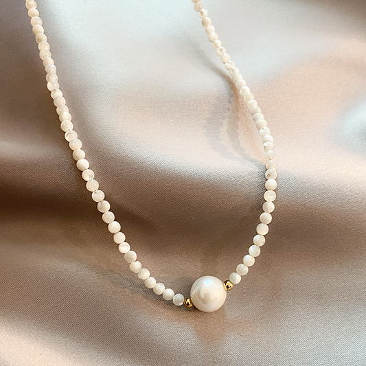 Collar de perlas elegante