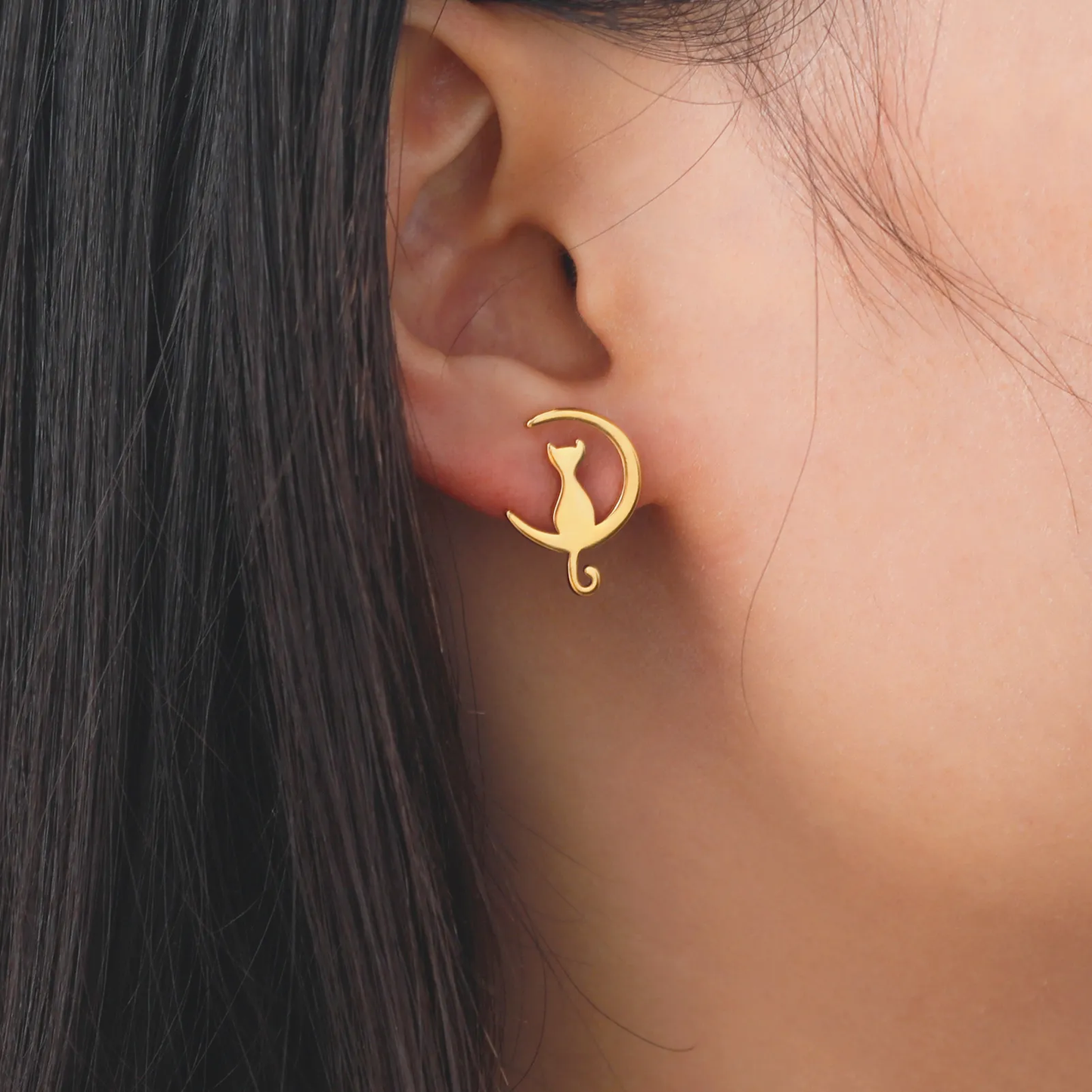 Pendientes vintage de luna dorada con gato