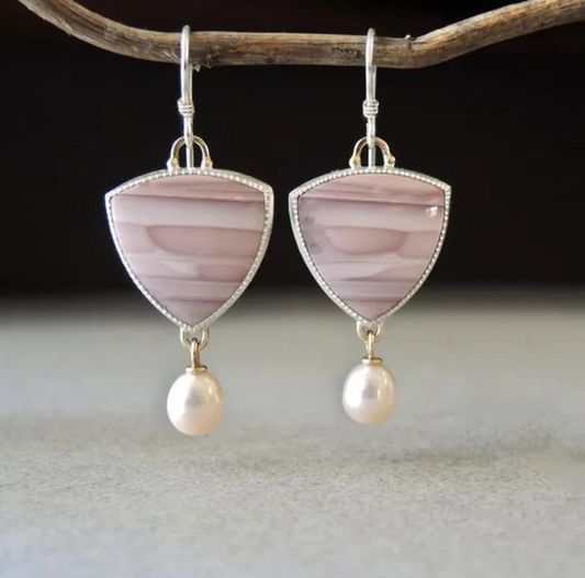 Pendientes de perlas con piedra rosa vintage