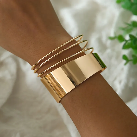 Pulsera Clásica Vintage Dorada