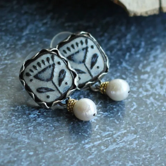 Pendientes Vintage Pintados a Mano con Perlas