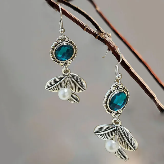 Pendientes vintage de perla azul y cristales con forma de hoja