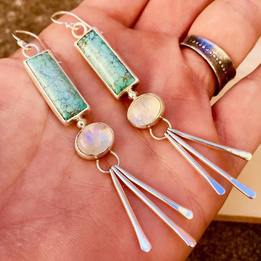 Pendientes vintage con piedra de luna colgantes