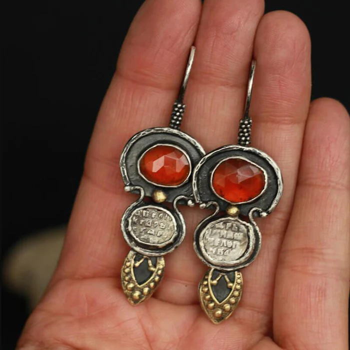 Pendientes vintage de cristal rojo étnico
