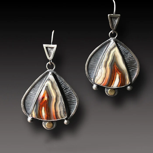 Pendientes vintage de color desierto